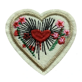 5 ks/veľa Srdce Kvetinový Vyšívané Škvrny Žehlička na Srdce Kvetinové Výšivky Tp;iques pre Oblečenie Bunda DIY Dekorácie Príslušenstvo