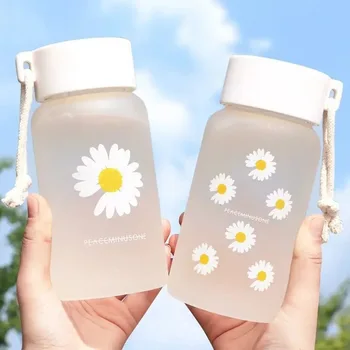 Malá Sedmokráska Priehľadné Plastové Fľaše 500 ml BPA Free Tvorivé Matné Fľaša na Vodu S Prenosné Lano Cestovné Šálku Čaju